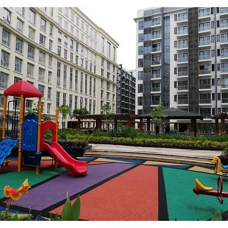 Cozyvilla At 81 Newport Blvd Walk To Naia T3 Marriott & Resorts World Casino & Newport Mall For 5 Pax Free Parking!!!! ปาไซ ภายนอก รูปภาพ
