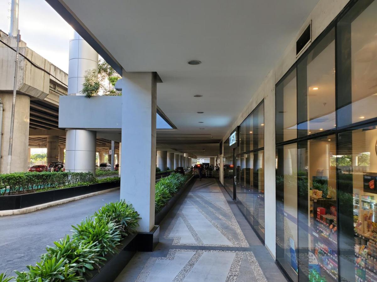 Cozyvilla At 81 Newport Blvd Walk To Naia T3 Marriott & Resorts World Casino & Newport Mall For 5 Pax Free Parking!!!! ปาไซ ภายนอก รูปภาพ