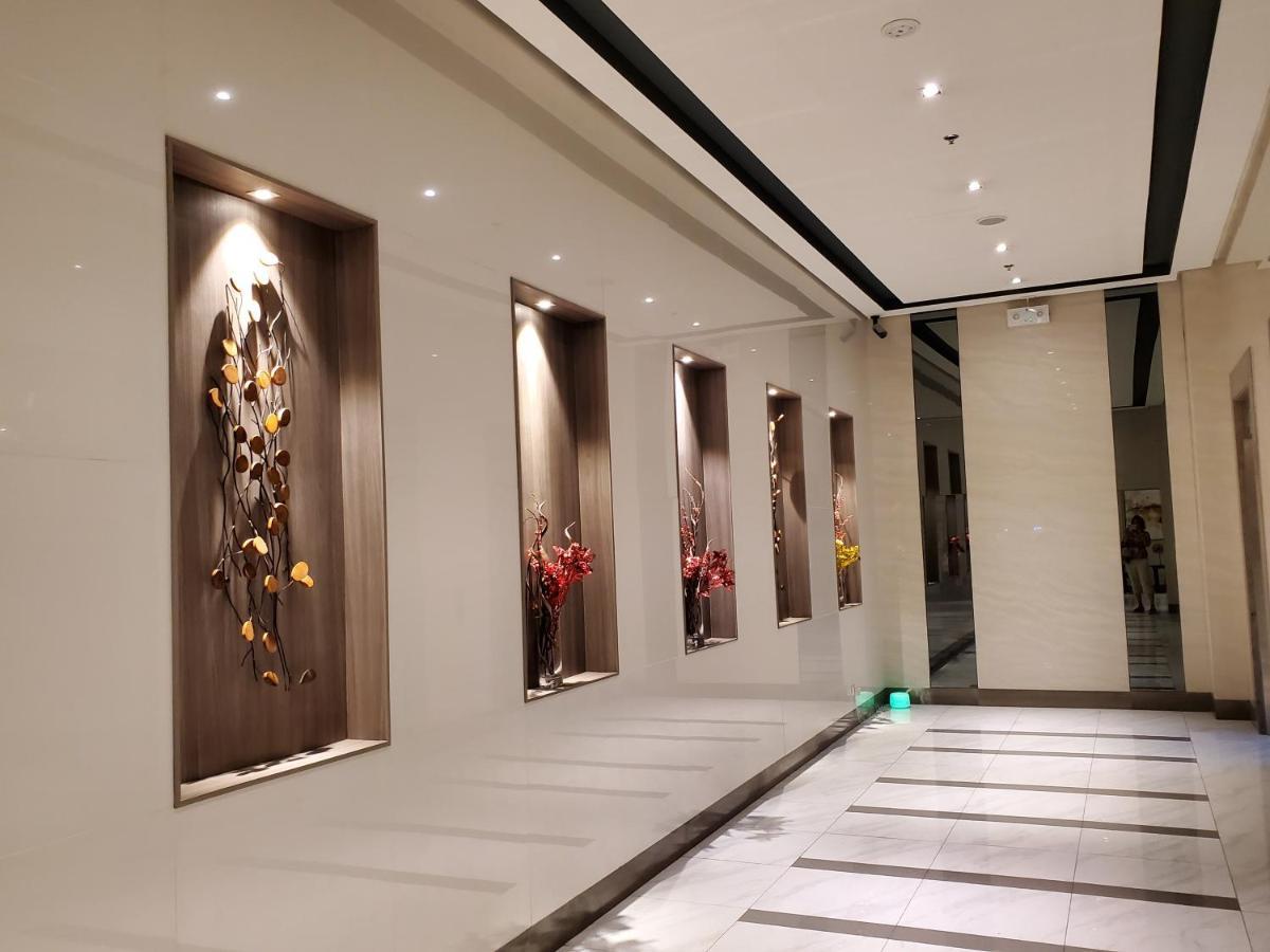 Cozyvilla At 81 Newport Blvd Walk To Naia T3 Marriott & Resorts World Casino & Newport Mall For 5 Pax Free Parking!!!! ปาไซ ภายนอก รูปภาพ