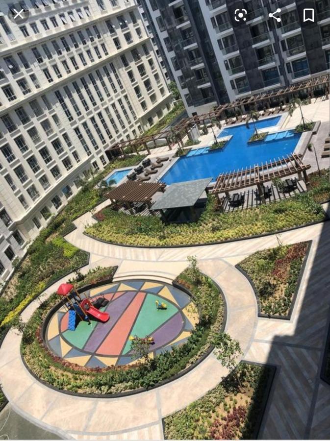 Cozyvilla At 81 Newport Blvd Walk To Naia T3 Marriott & Resorts World Casino & Newport Mall For 5 Pax Free Parking!!!! ปาไซ ภายนอก รูปภาพ