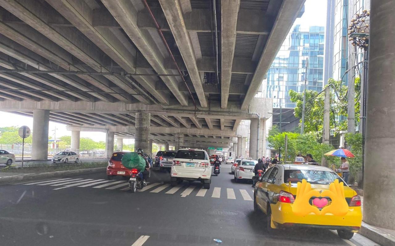 Cozyvilla At 81 Newport Blvd Walk To Naia T3 Marriott & Resorts World Casino & Newport Mall For 5 Pax Free Parking!!!! ปาไซ ภายนอก รูปภาพ